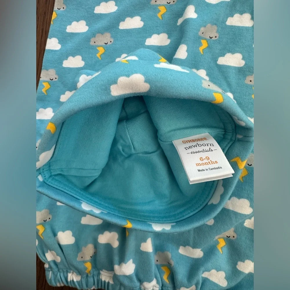 NWT GYMBOREE 6-9M Unisex Blue Cloud & Thunder Pajamas Layette Sleep Sack & Hat